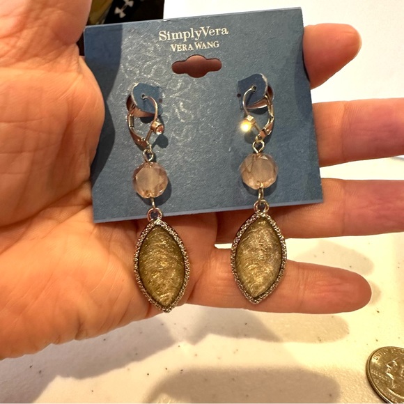 NWT 2 pairs of Simply Vera Vera Wang Earrings- silver tone dangles - Picture 14 of 15